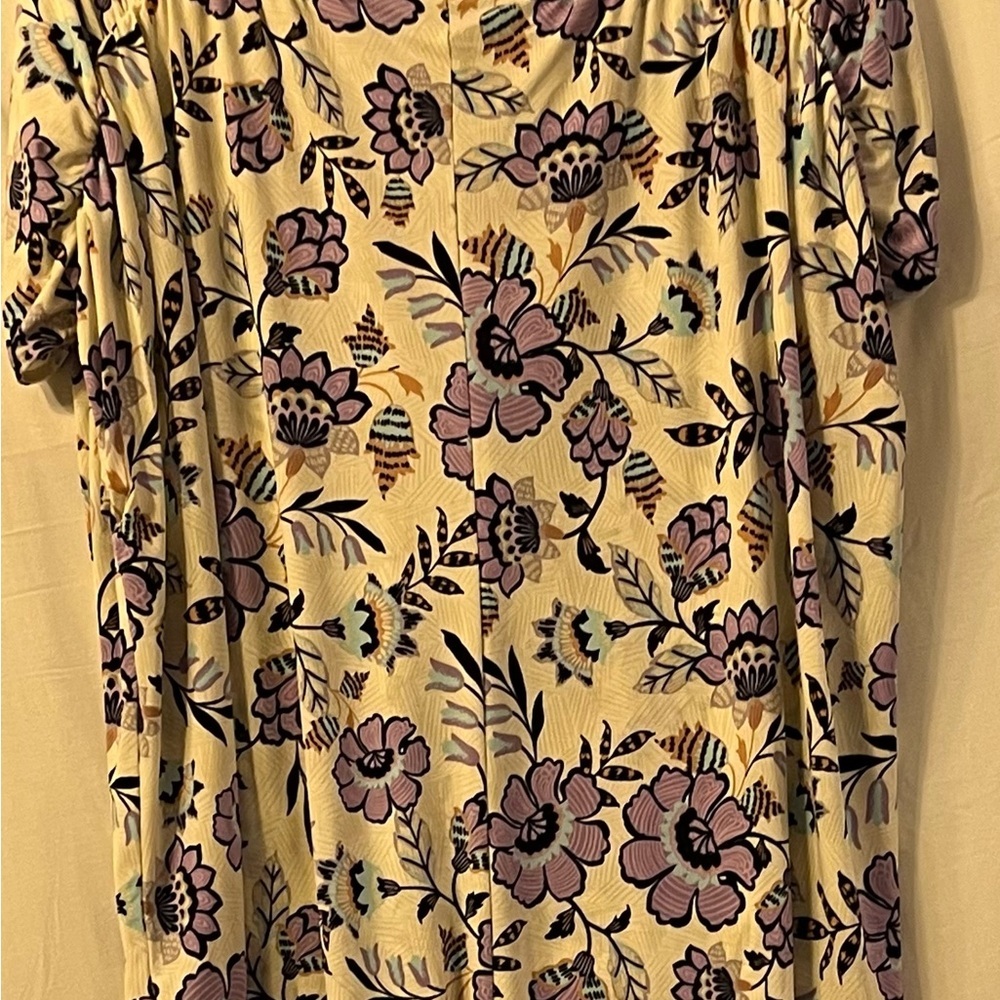 Lane Bryant Cream and Purple Ruched Floral Blouse - Picture 2 of 4
